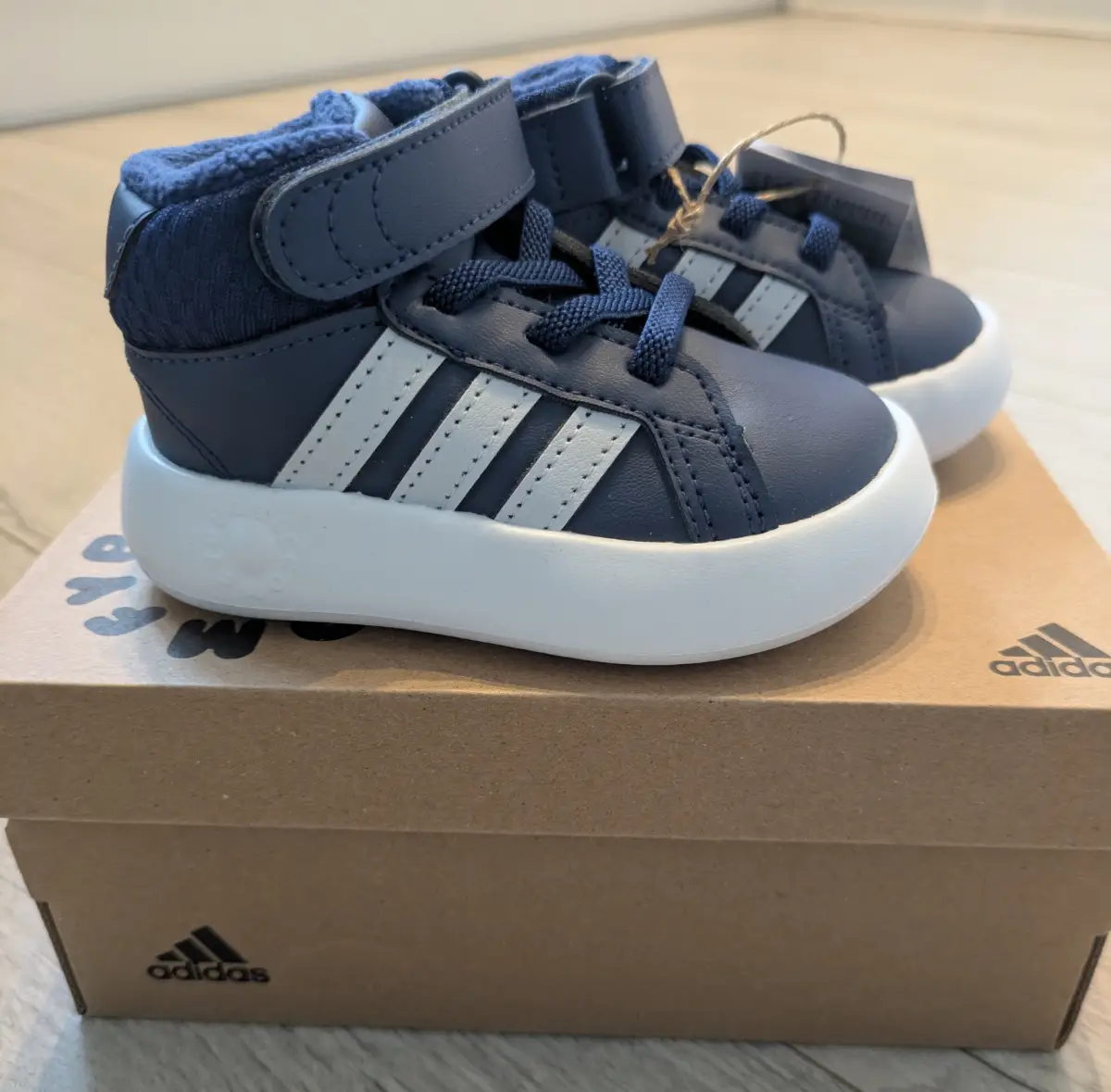 Adidas Court Bubble Trainers Infant Size: C4 UK New
