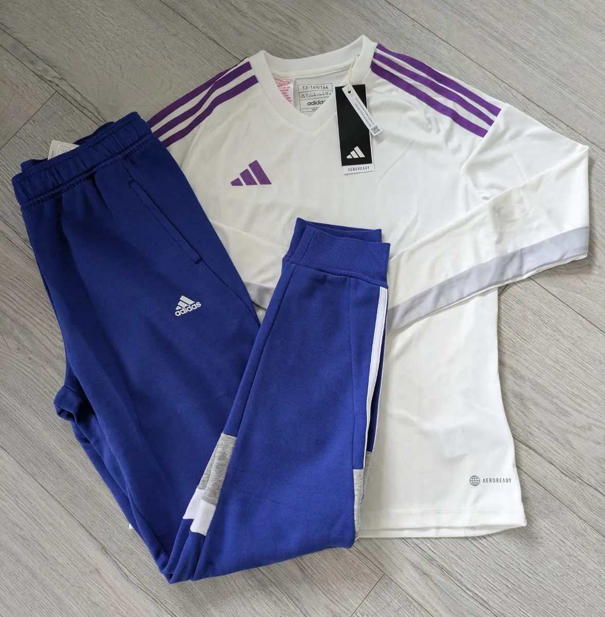 Adidas long sleeve top and Adidas blue joggers age: 13-14 Years