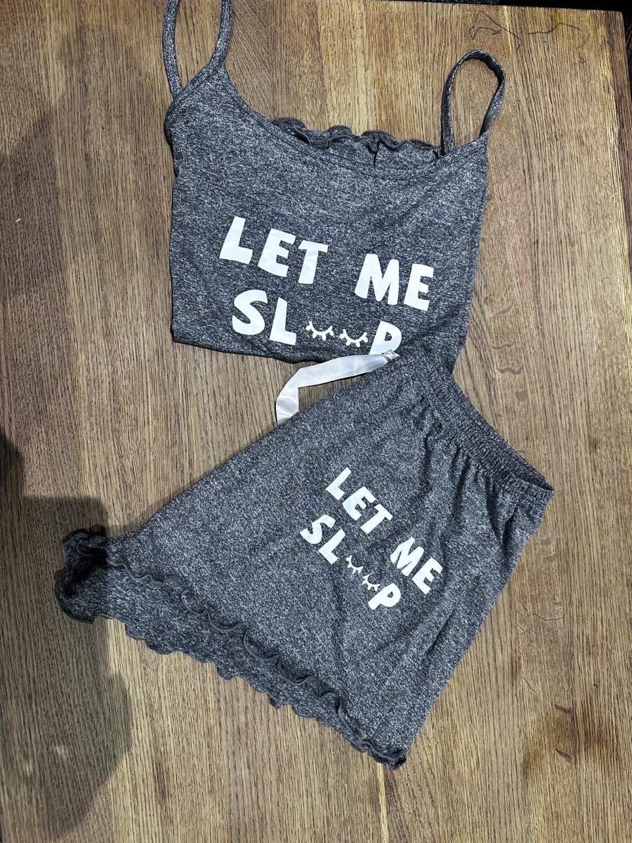 Women 2 PCs Summer /Sleeping Set New with Message Let me sleep