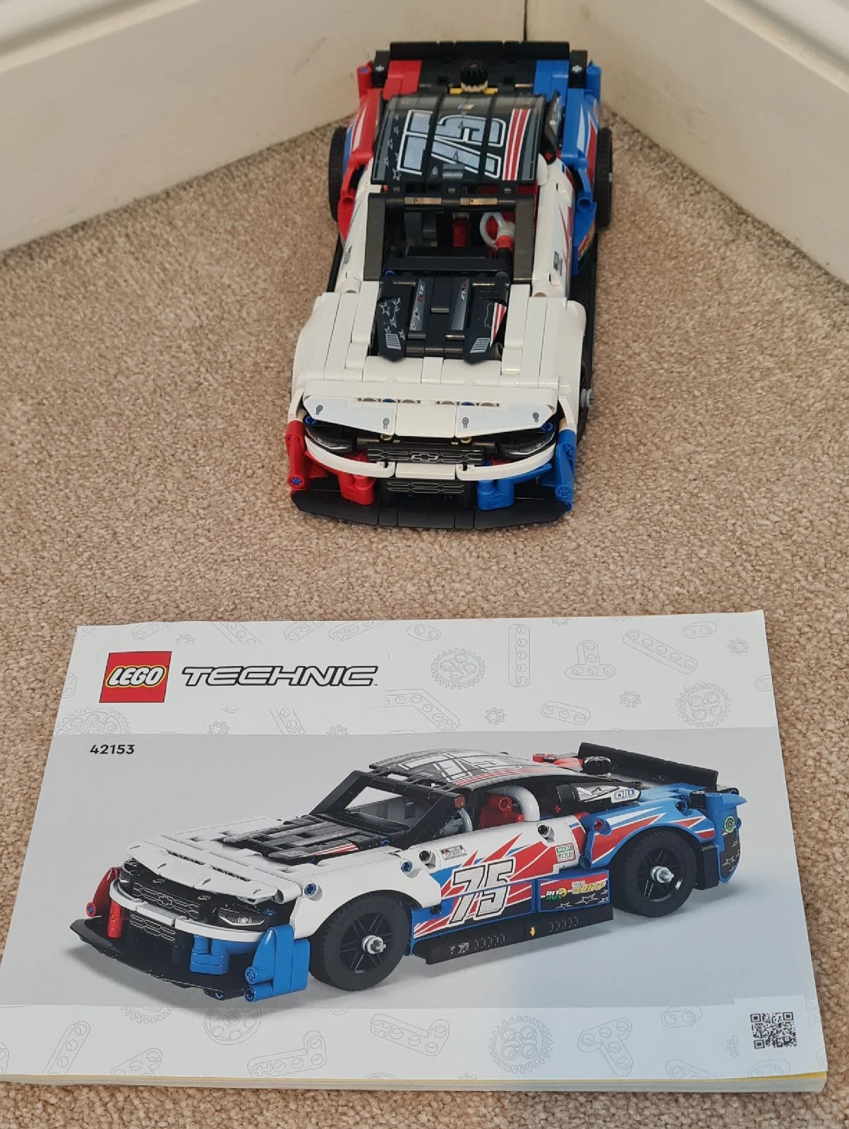 Technic NASCAR Next Gen Chevrolet Camaro ZL1 (Set 42153)