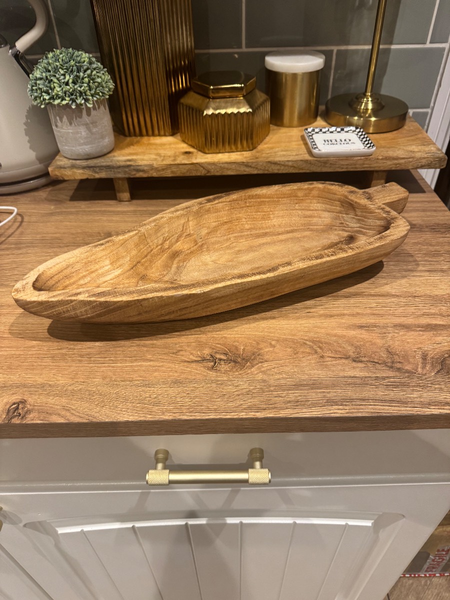Chunky home decor leaf dish/ornament