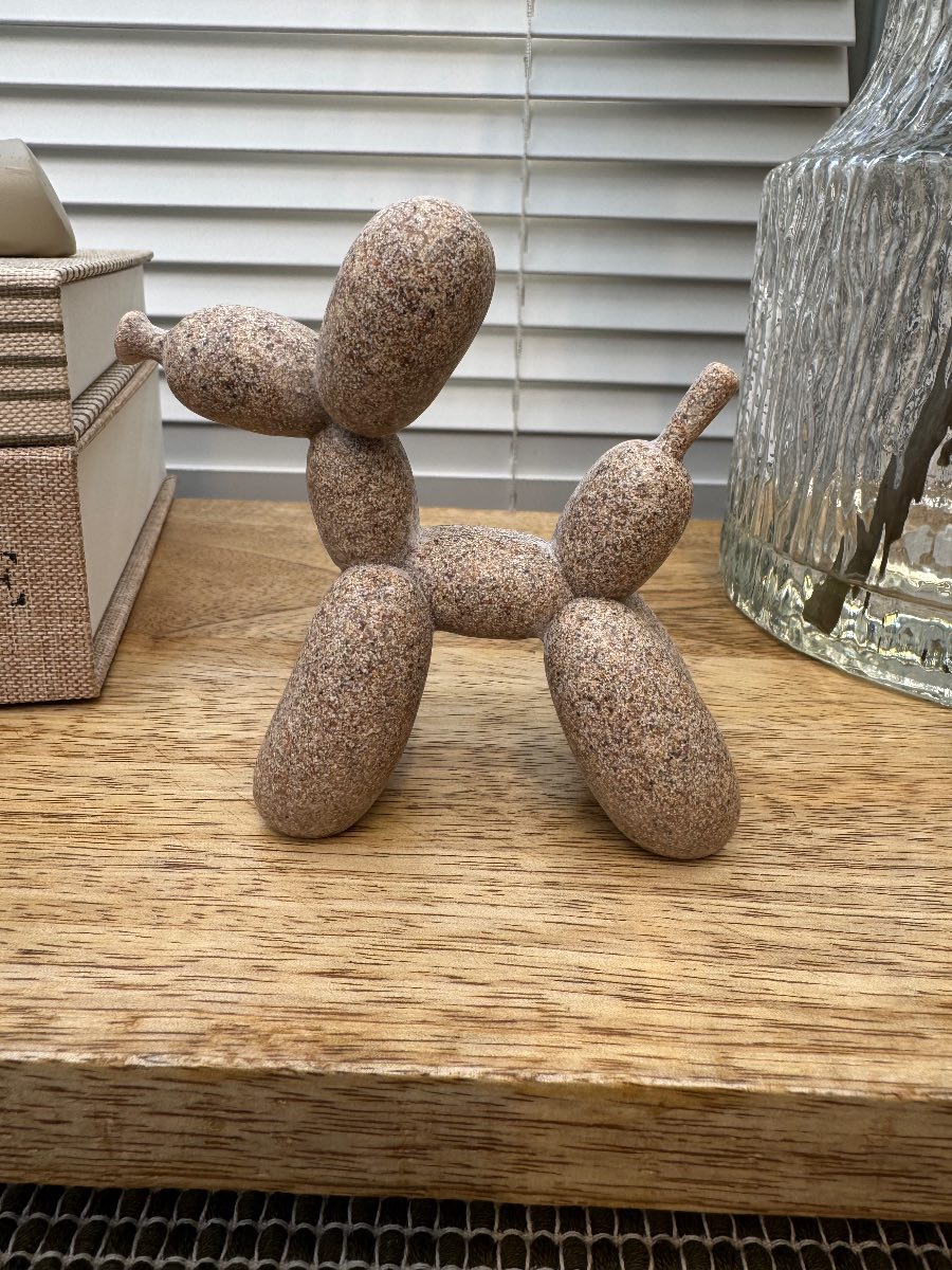 Gorgeous home decor ballon speckled dog