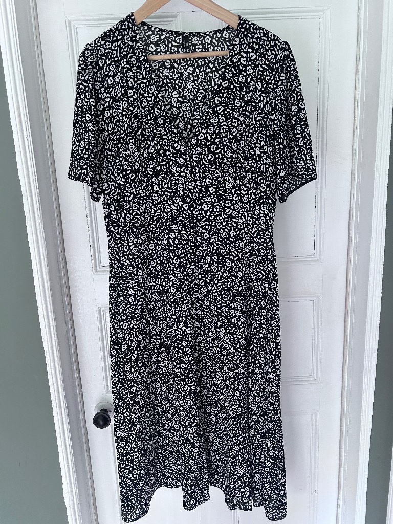 Nobody’s Child Black White Floral Midi Dress UK 14 Tea Dress Summer Wedding Cottagecore