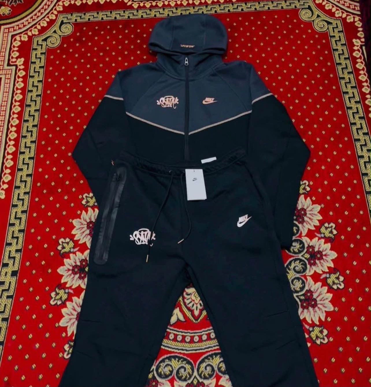 Men’s tracksuit size L