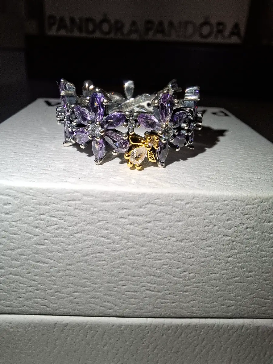 Pandora bridgerton herbarium bee ring size 54