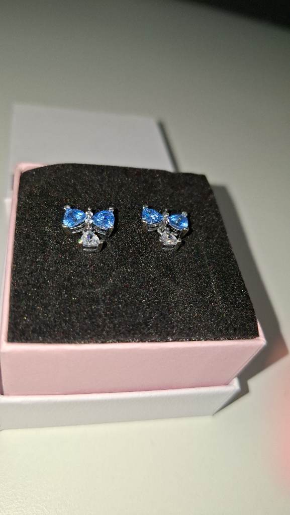 Pandora Bridgerton Blue Bow earrings