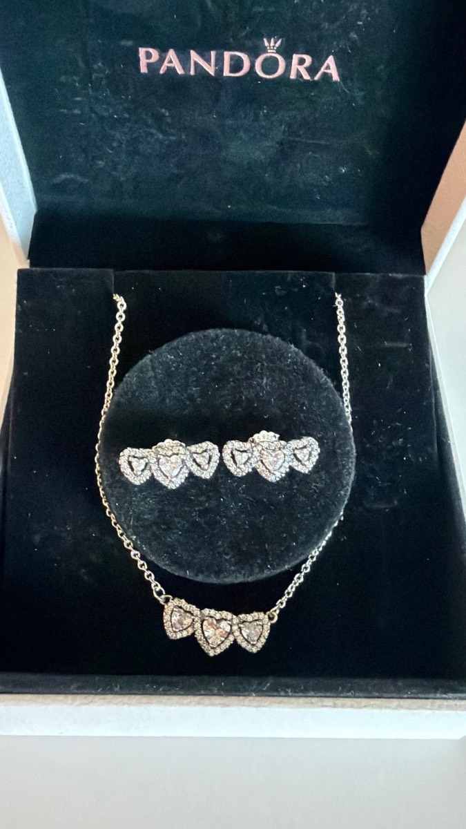 Pandora triple heart pendant necklace set boxed