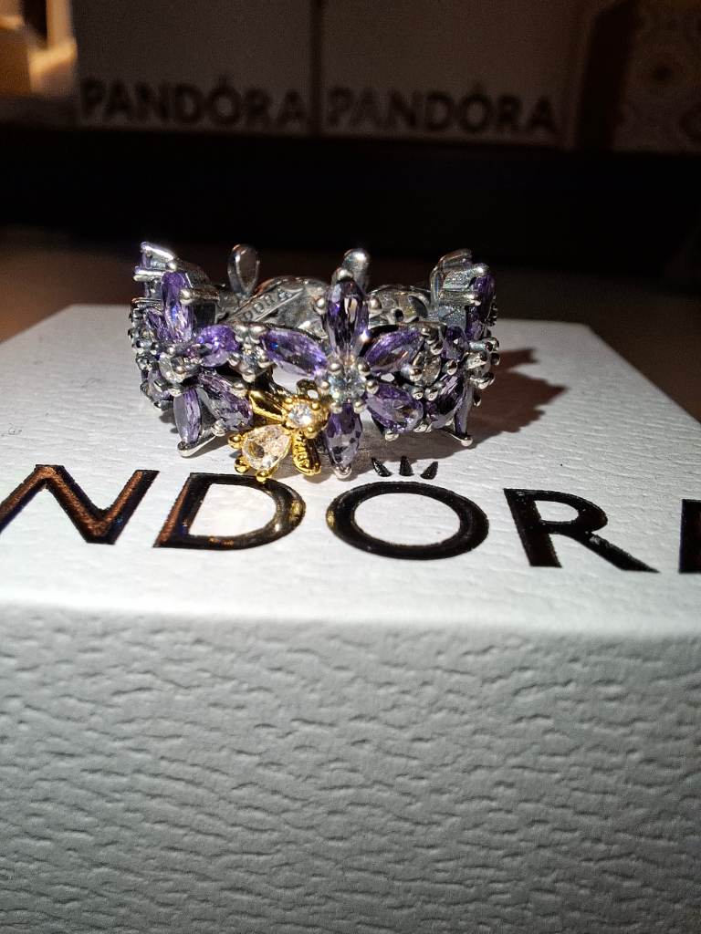 Pandora Bridgerton herbarium bee ring size 52
