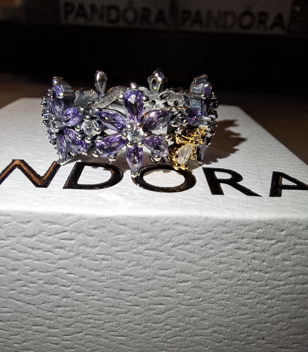 Pandora Bridgerton herbarium bee ring size 60