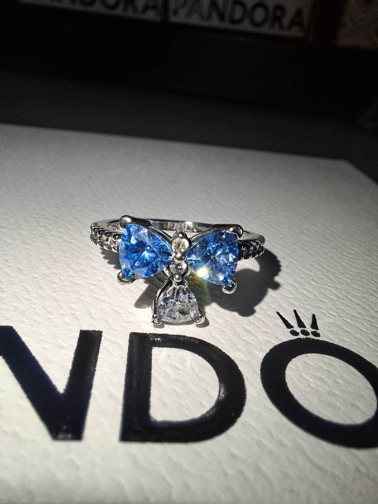 Pandora Bridgerton Blue Bow Ring Size 52