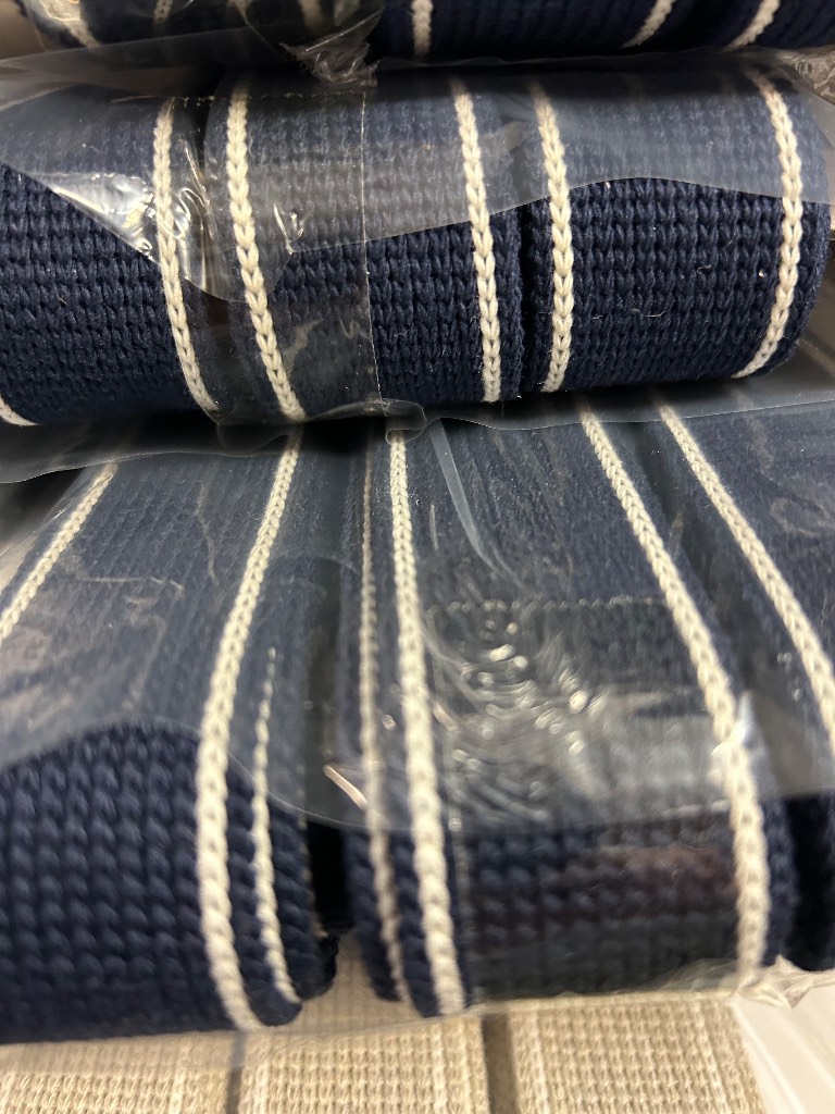Bag strapping 3cm wide x 15m on card