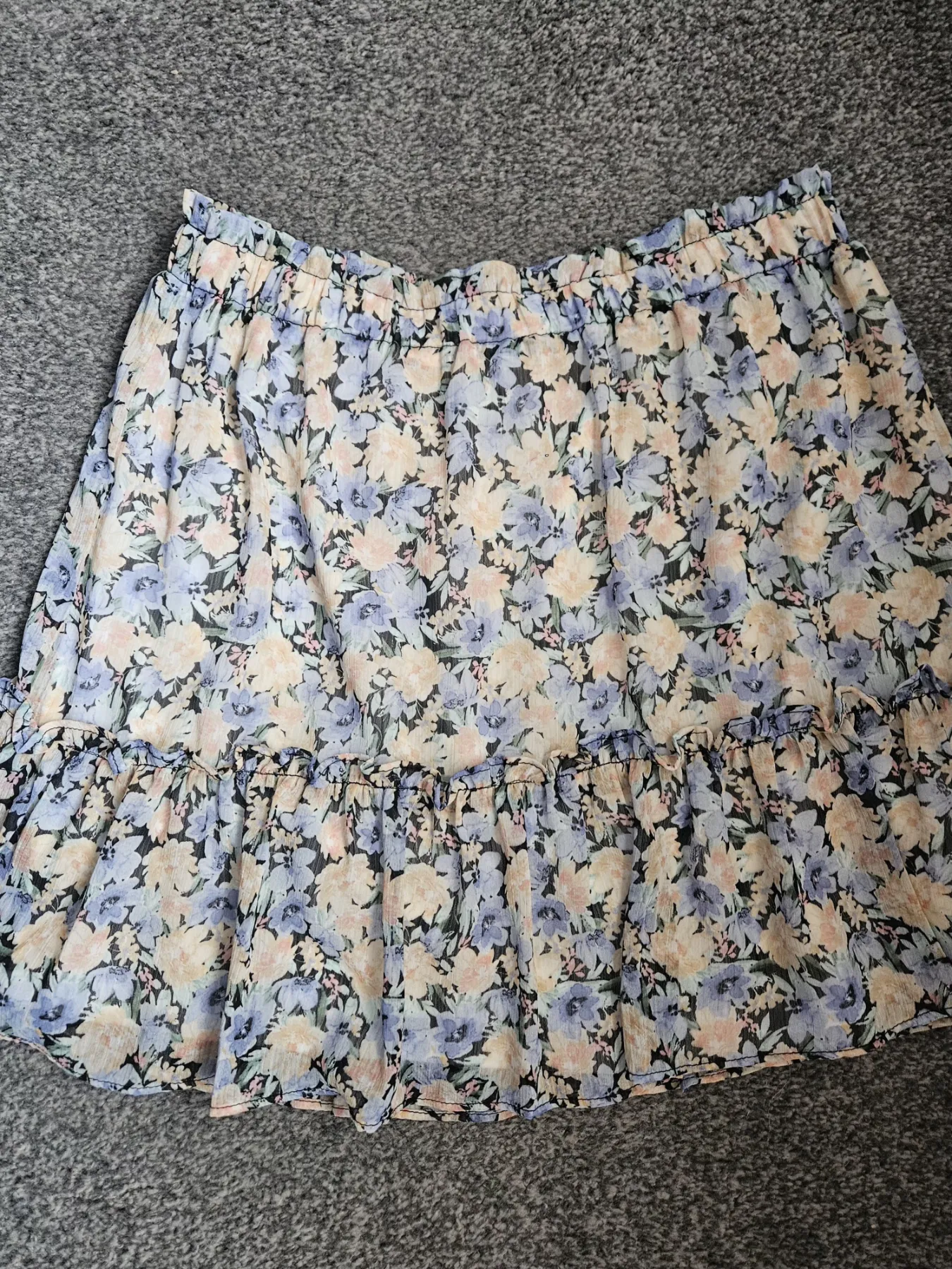 Ladies cute Blue Floral Tiered Frill Mini Skirt Size 12 Elastic Waist Lightweight, linned