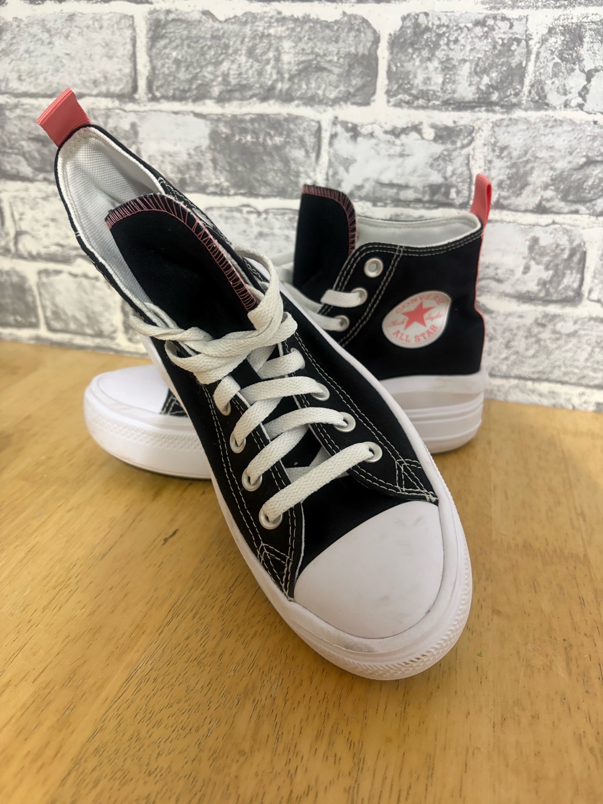 Converse Size 5.5