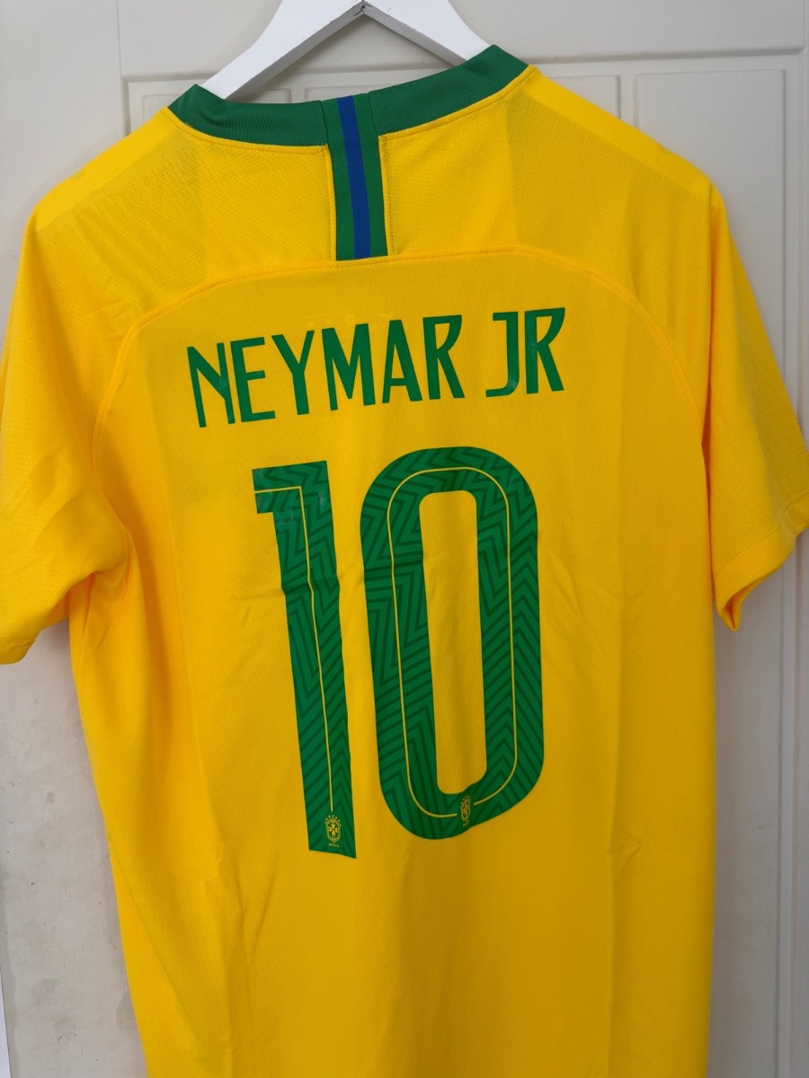 Nike Brazil Home 2018 world cup football shirt #10 Neymar Jr  M