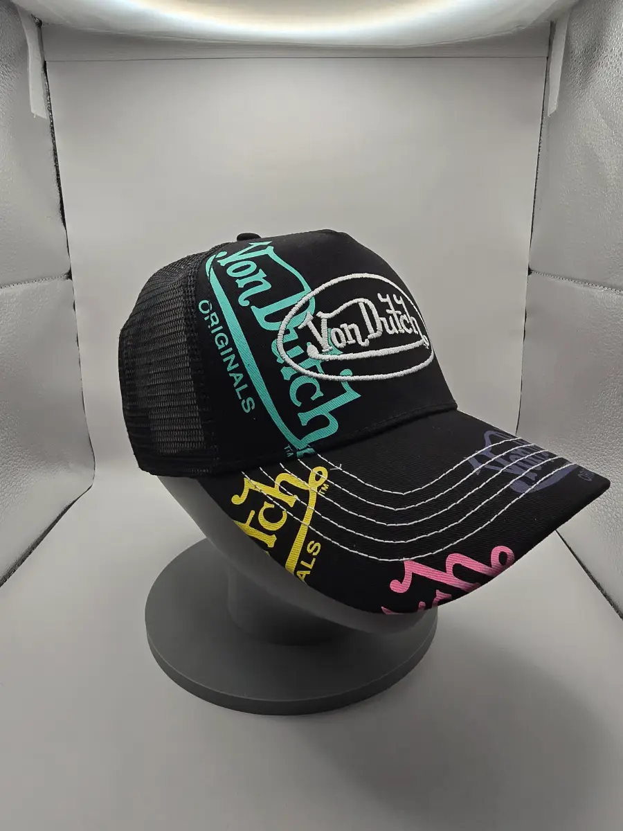 🧢 Von Dutch Black Trucker Cap – Multicoloured Design – New
