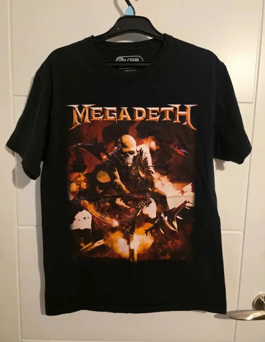 Megadeth Vic Rattlehead T-Shirt – Official Band Merch – Black – Size M