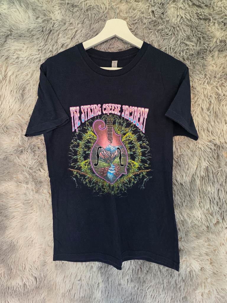 The String Cheese Incident Graphic T-Shirt – Psychedelic Jam Band Tee – Black – S