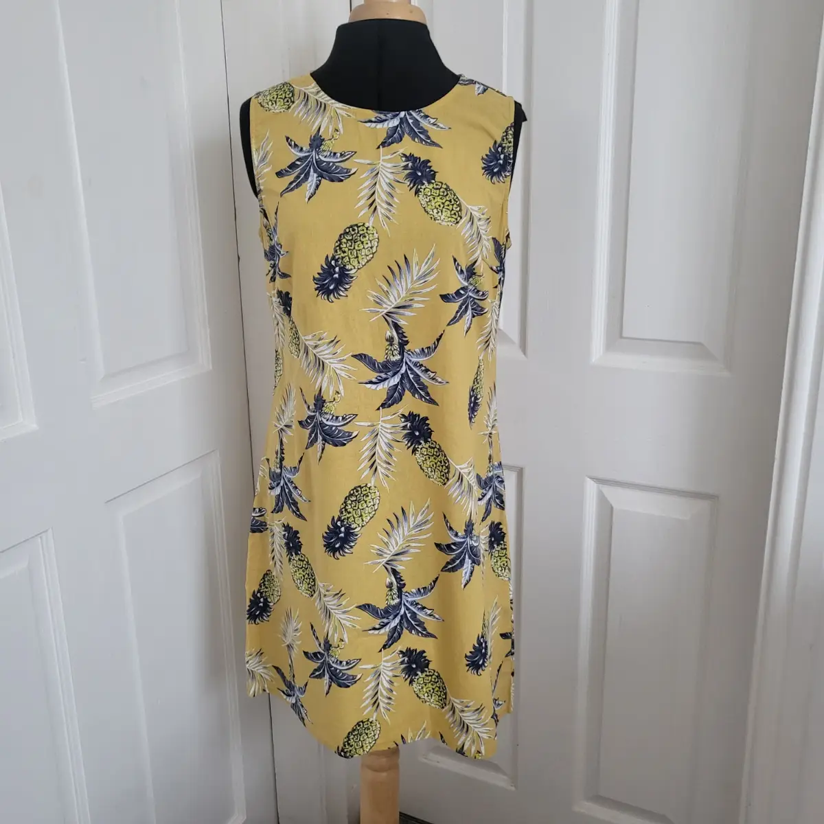 Stella Morgan Yellow Pineapple Print Summer Shift Dress Size 12