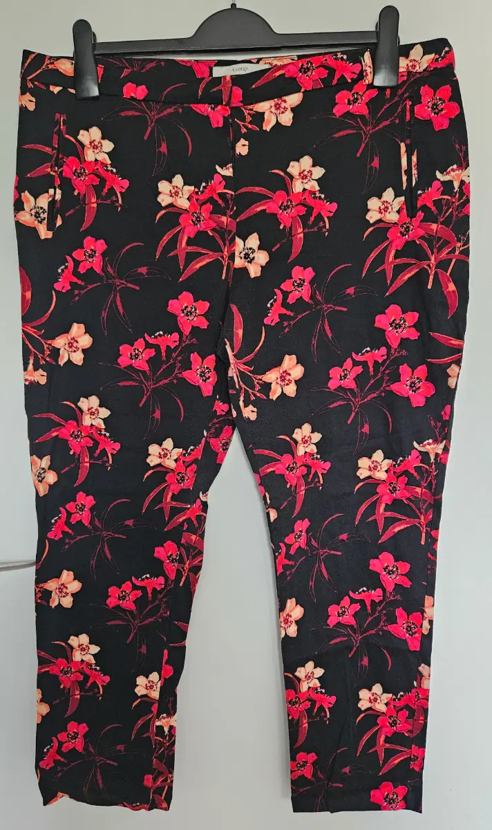 George Black & Pink Floral Cotton Cropped Trousers UK 16