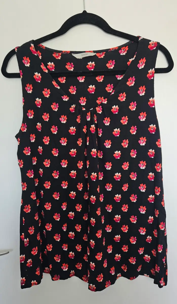 George Black & Coral Red Ditsy Floral Pleated V-Neck Sleeveless Vest Top UK 16