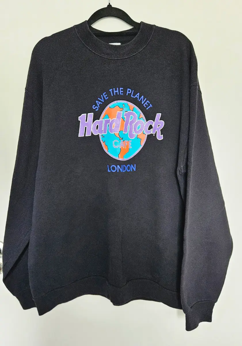 Vintage 90s Hard Rock Cafe London Save The Planet Black Sweatshirt Jumper Size XL