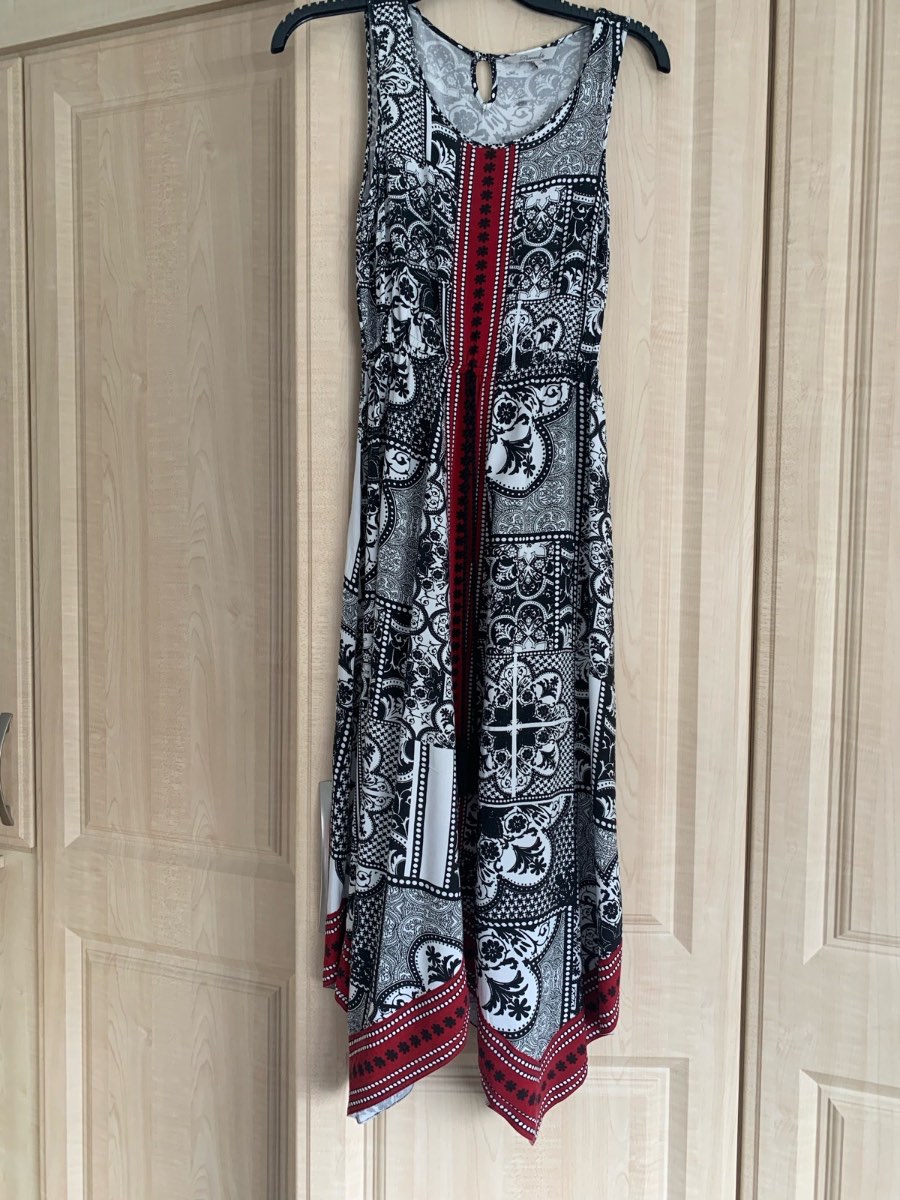 Black and red long dress.Size 8