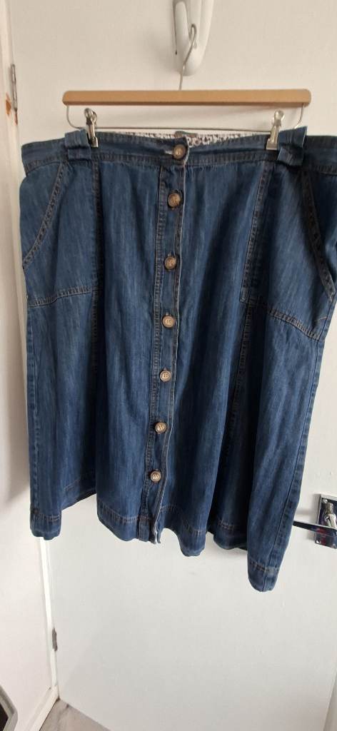 Anthology denim skirt, large size
