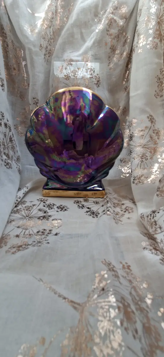 Lovely blue lustre shell vase