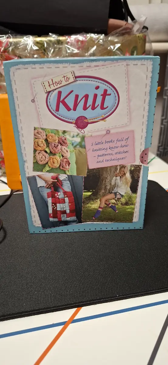 Books- how to knit, set of 5 books