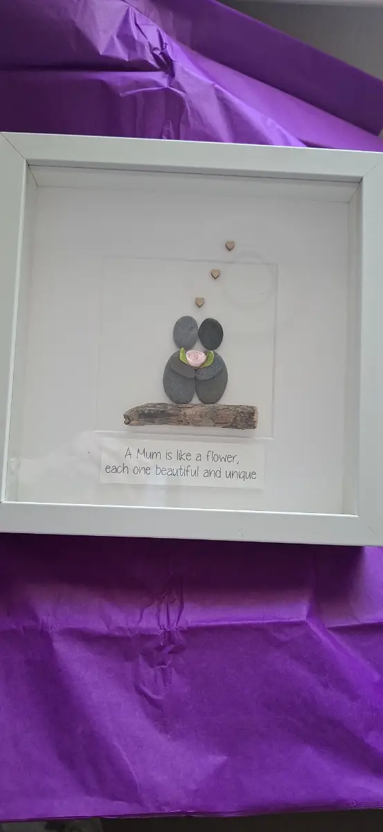 Lovely handmade Mum frame with two stone figures