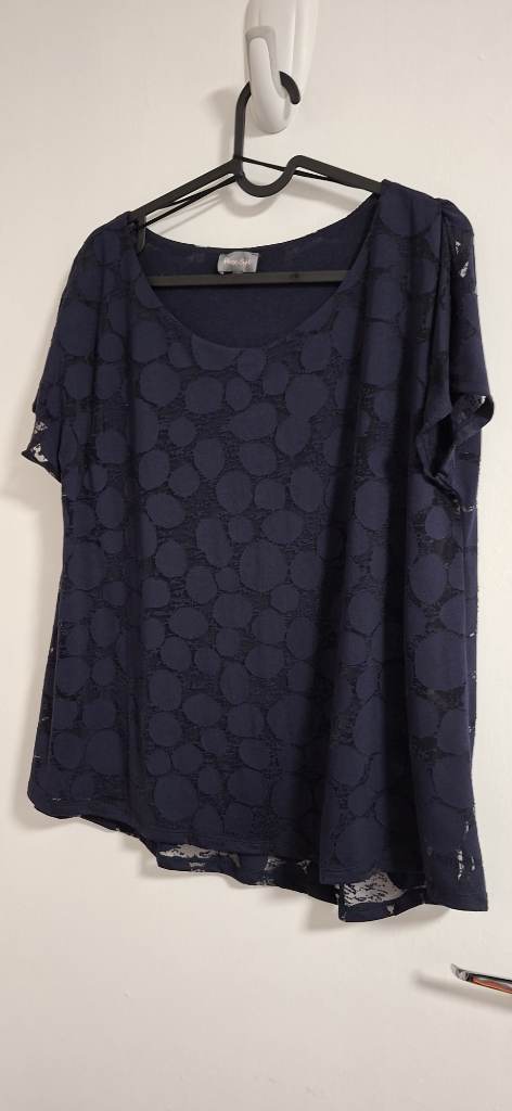 Phase 8 blue spotted overlay top size 14