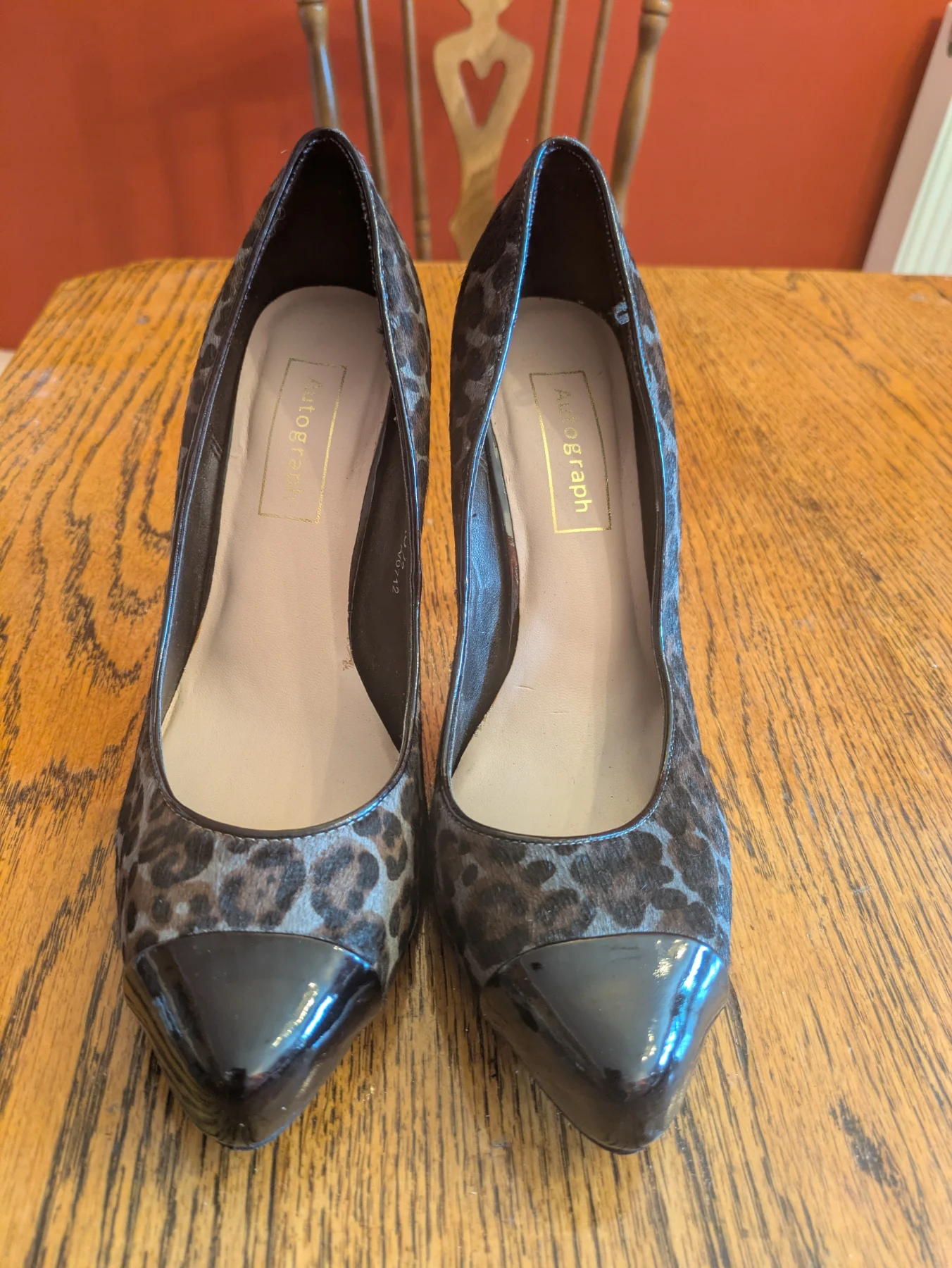 Autograph animal print high heeled insolia shoes Size 5.5. 4" heel patent toes