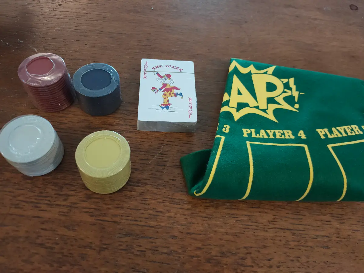 Travel poker set - new