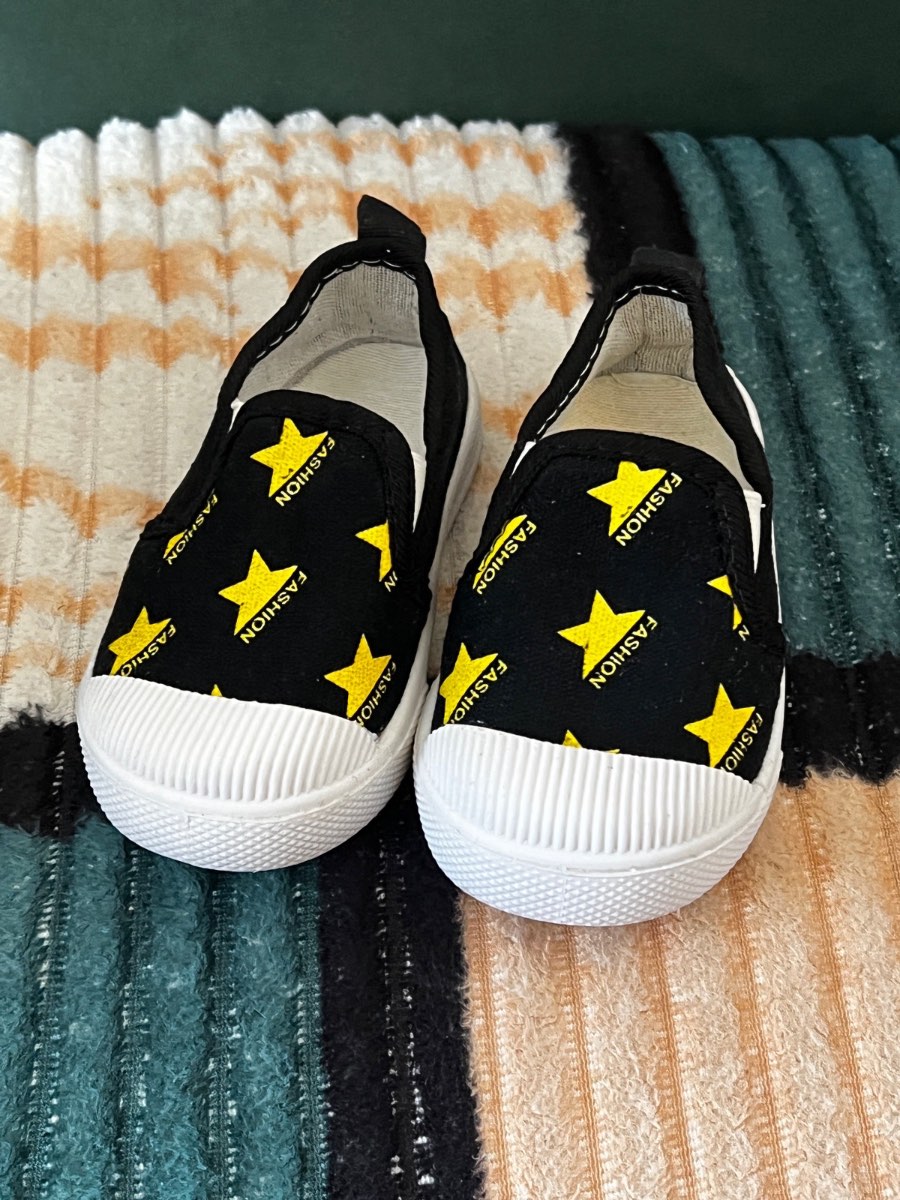 Kids Shoes 21 size