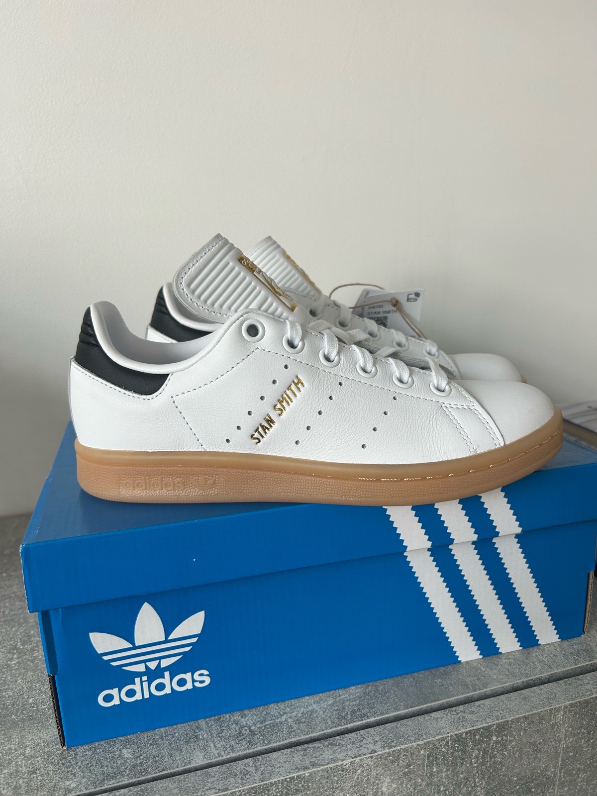 Adidas Stan Smith Size 3 Trainers – Classic Style, Excellent Condition