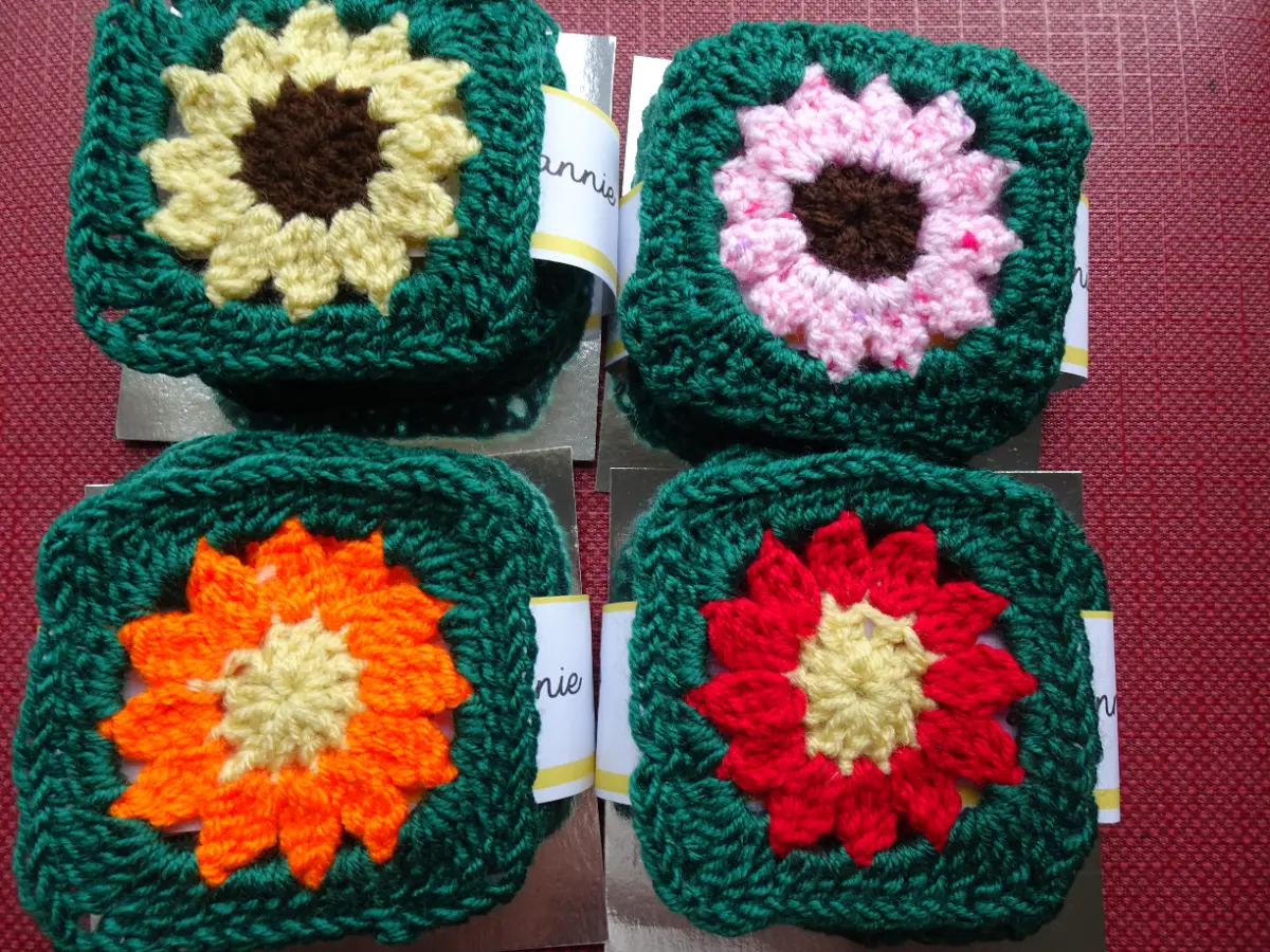 20 Crochet Flower Granny Squares, approx 10cm