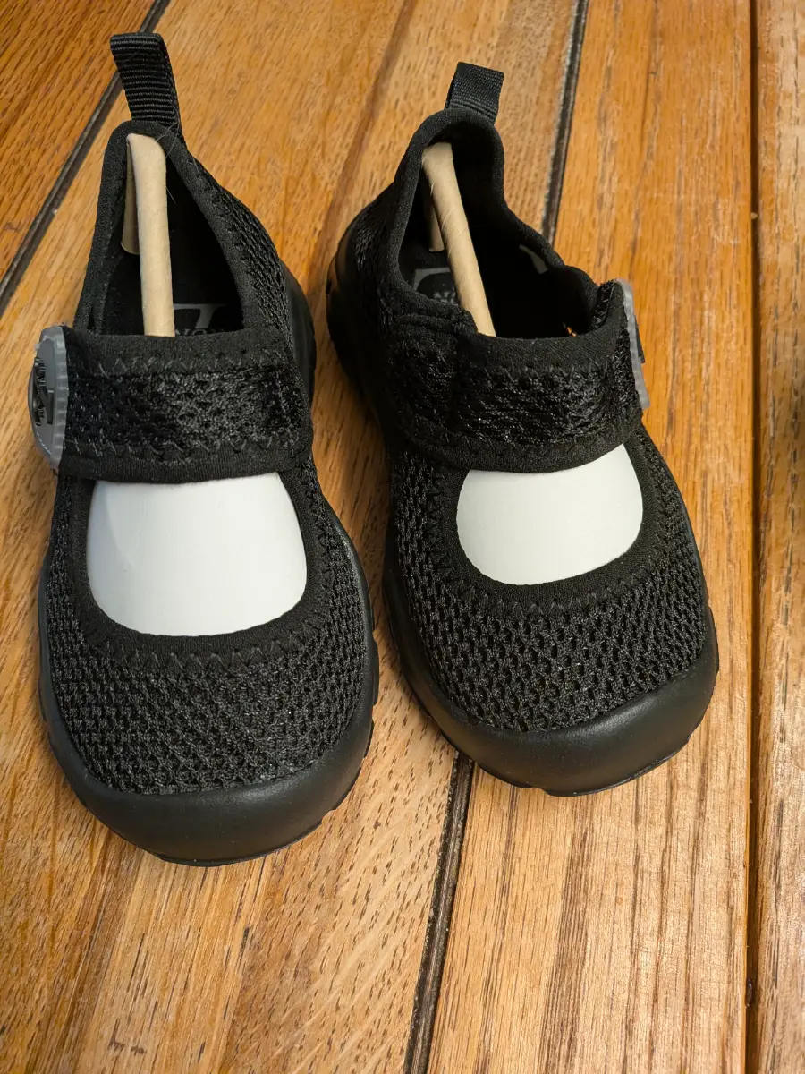 Brand New T-RUN Kids Black Mesh Mary Jane Trainers - Size UK 8 / EU 24