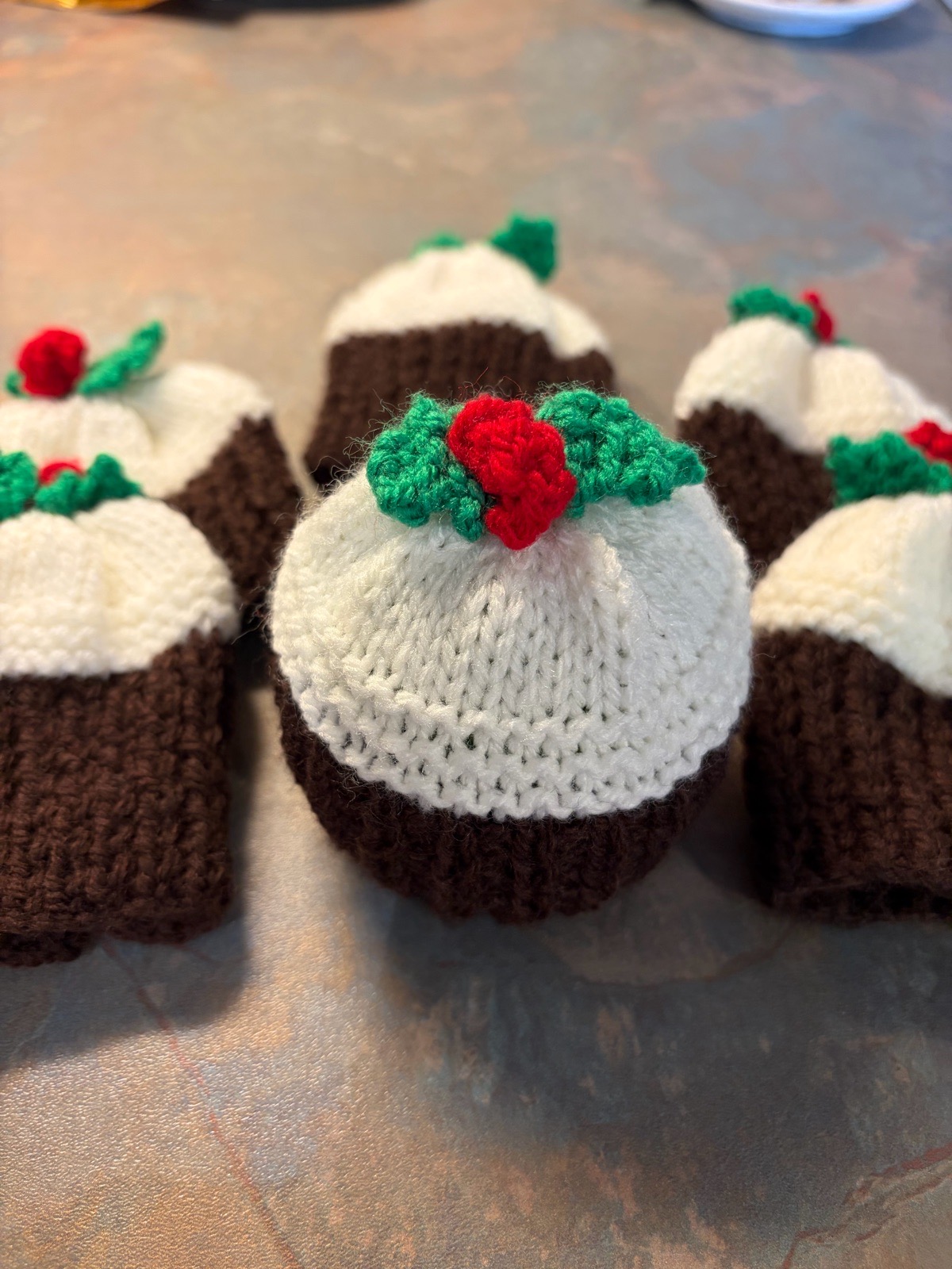 Christmas pudding chocolate orange covers x 6 hand knitted