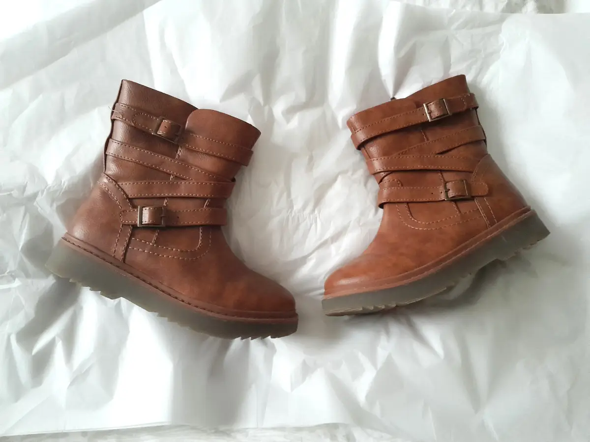 girls size 1 brown buckle biker style chunky boots