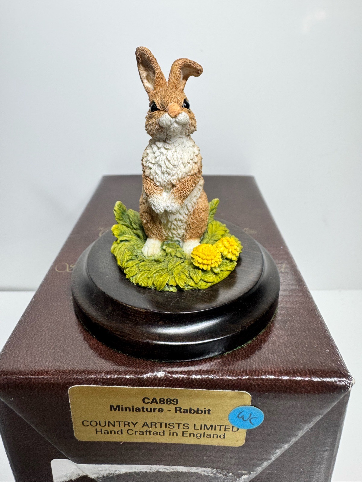 Country Artists CA889 Miniature Rabbit Figurine Boxed Made in England