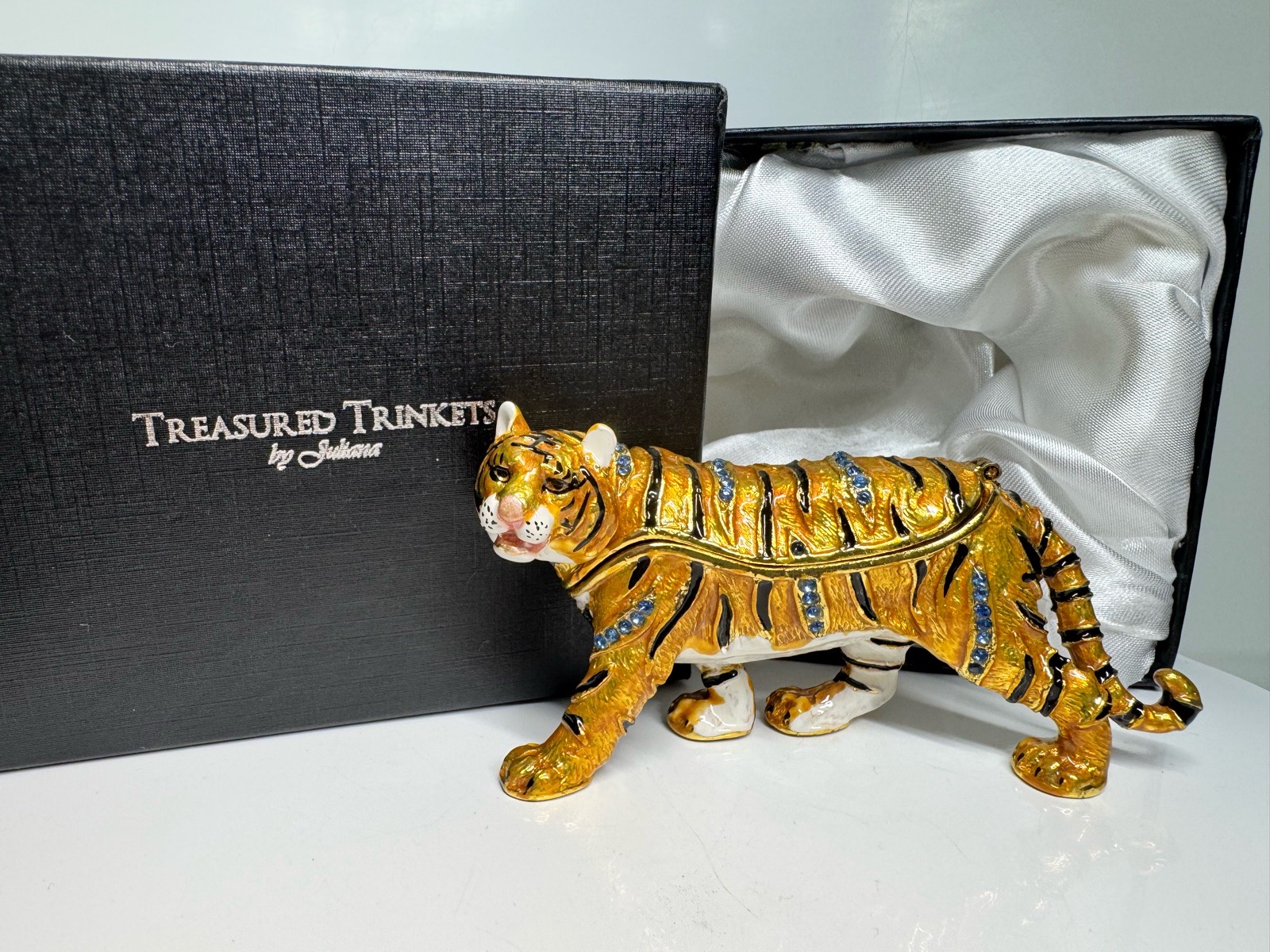 Juliana Treasured Trinkets Tiger Jewelled Enamel Trinket Box 14702 Boxed