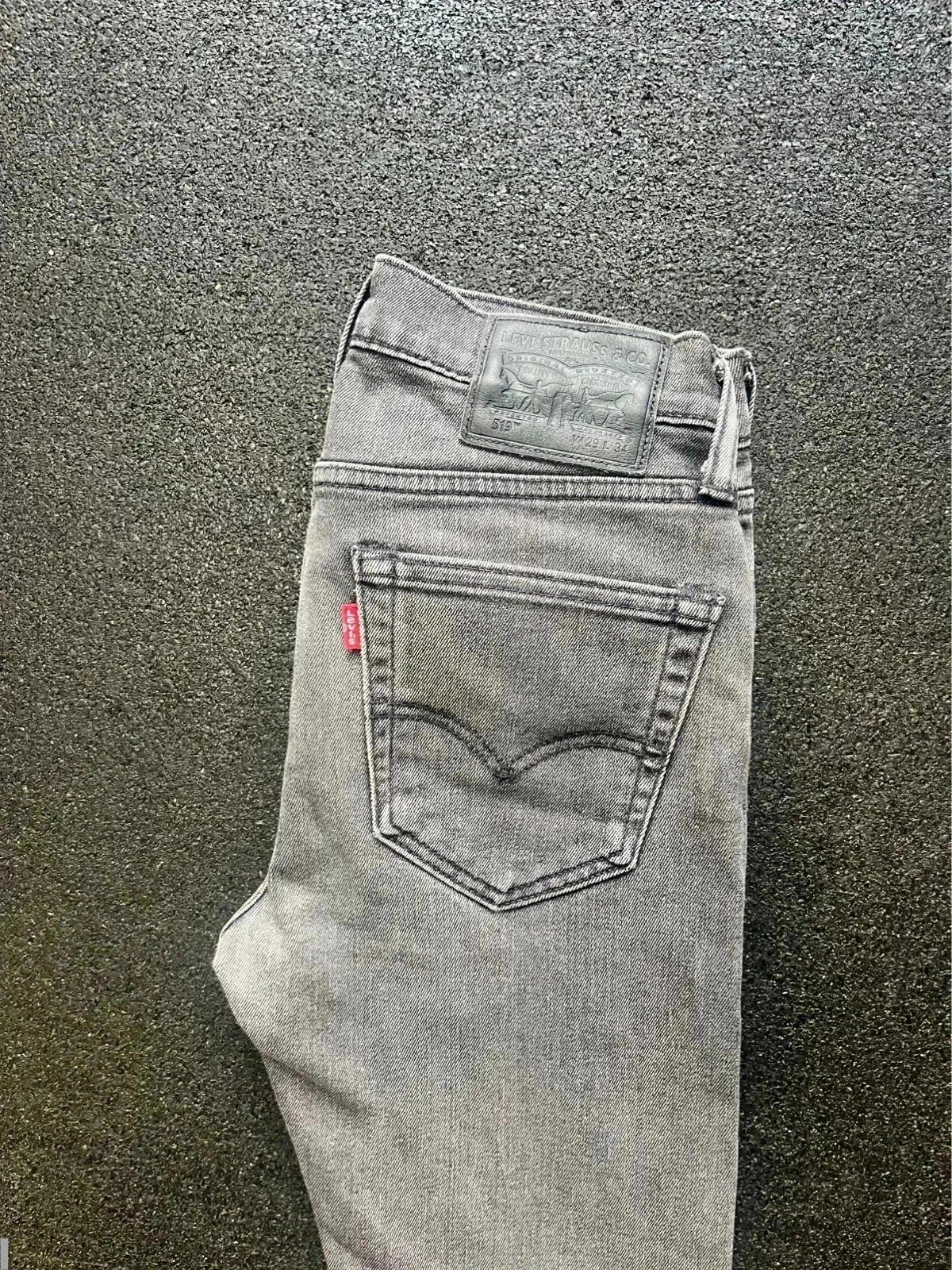 Levi’s 519 skinny tapered grey jeans men’s W29 L32 altered