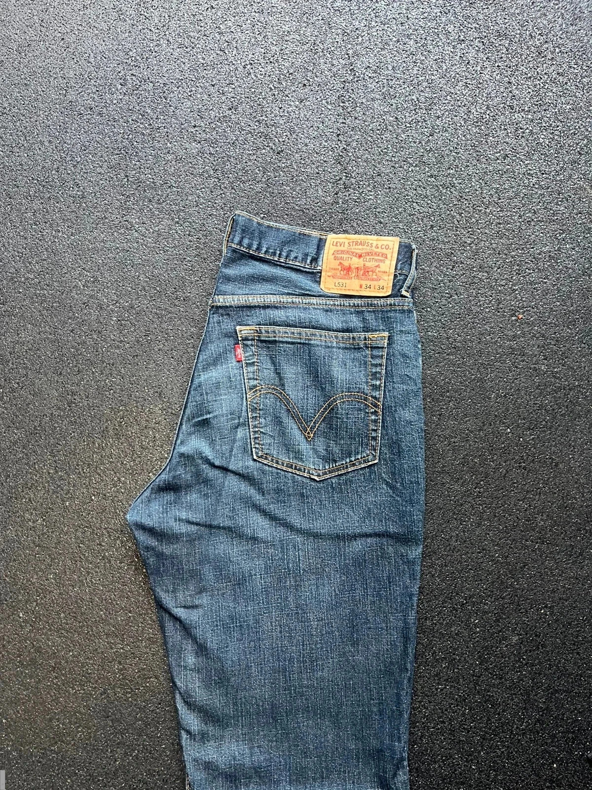 Levi’s 531 straight leg fit blue jeans men’s W34 L32 altered