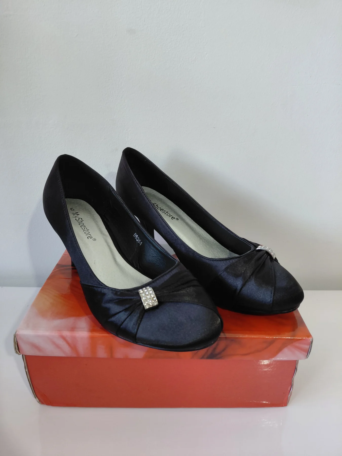 Black satin kitten heels with rhinestones, MyShoeStore, 5
