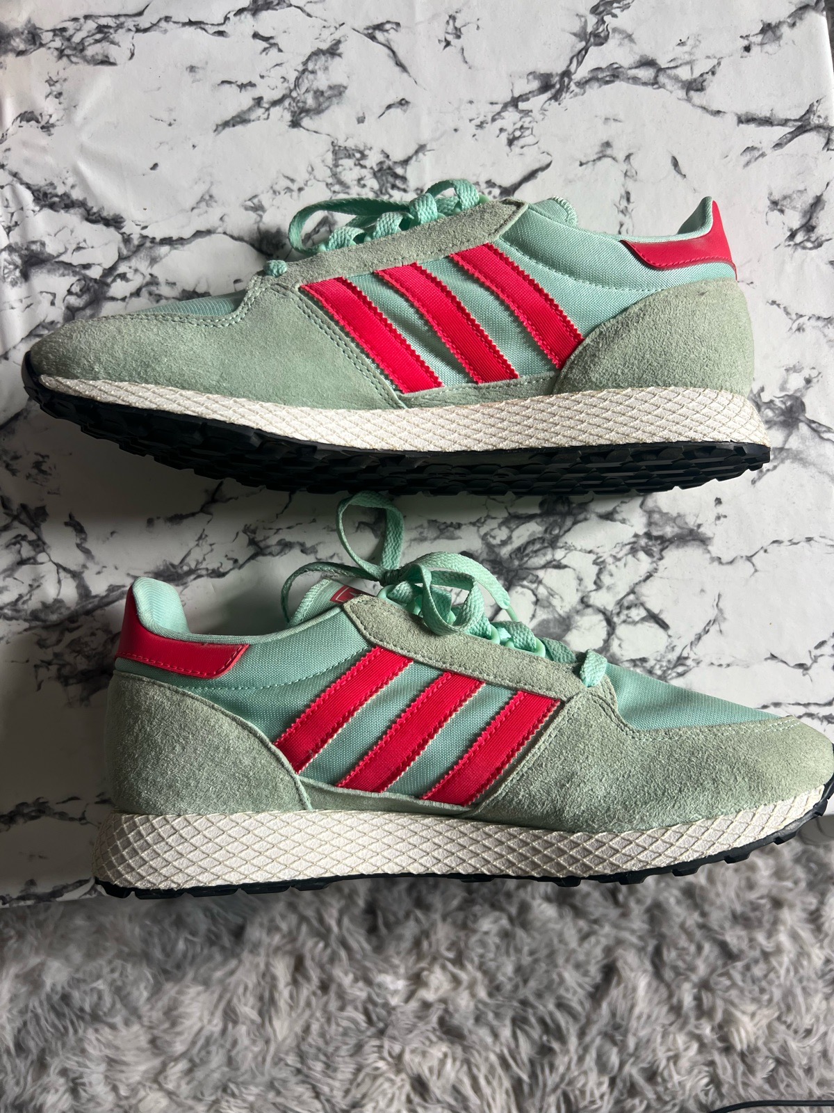 Women’s adidas original suede low top trainer mint/coral 8