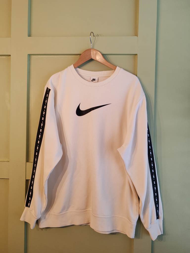 Nike Sportswear Sweatshirt Jumper Tapered Logo Sleeves Size UKL Mens Autumn Winter Smart Casual