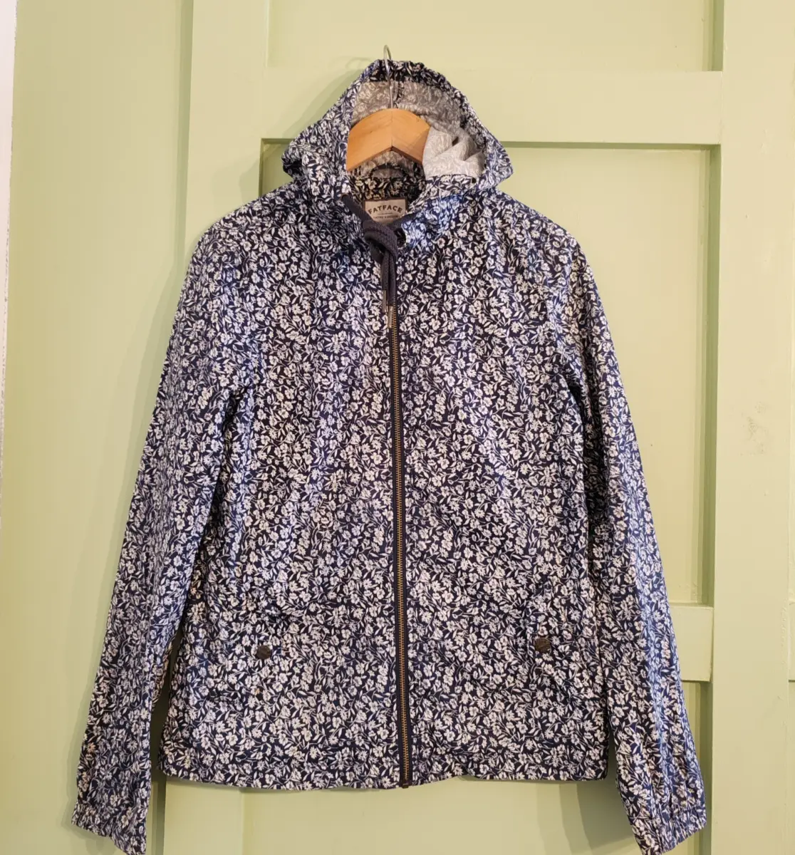 FatFace Floral Print Hooded Raincoat Jacket Womens Size UK8 Outerwear Autumn Walking Coat