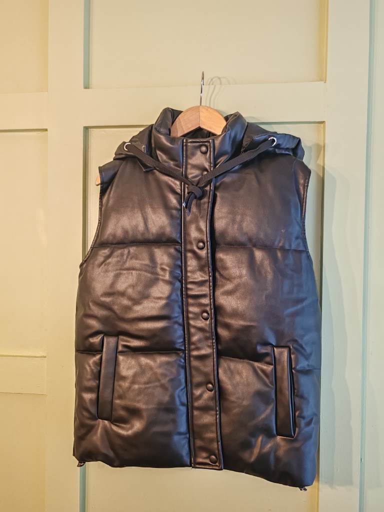 Cissy&Co Black Womens Faux Leather Hooded Gilet Bodywarmer Jacket Size UK12 Autumn Winter Outerwear