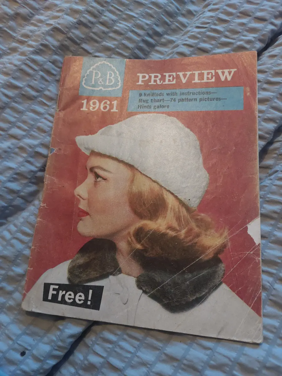Patons 1961 Preview vintage knitting pattern booklet