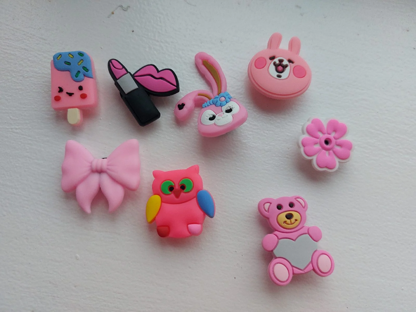Bundle of 8 cute pink shoe charms